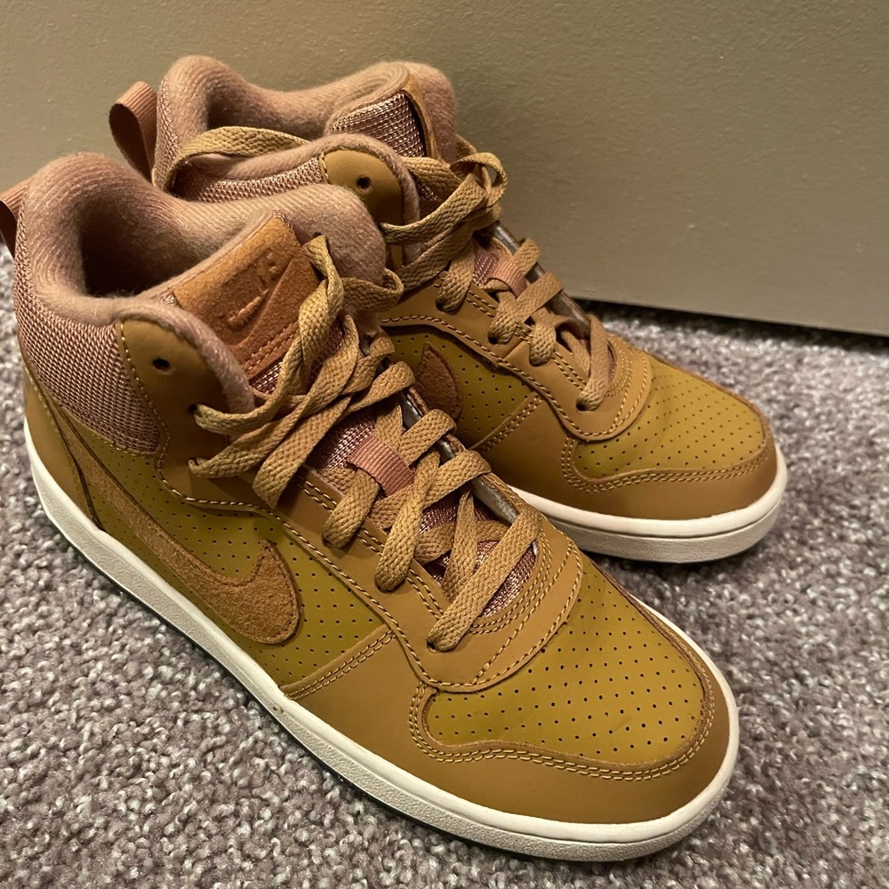 Kids Nike Court Borough Mids (gs)